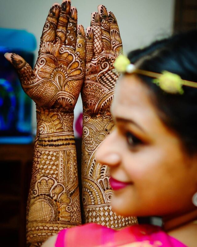  BE SURE OF YOUR MEHENDI DESIGN